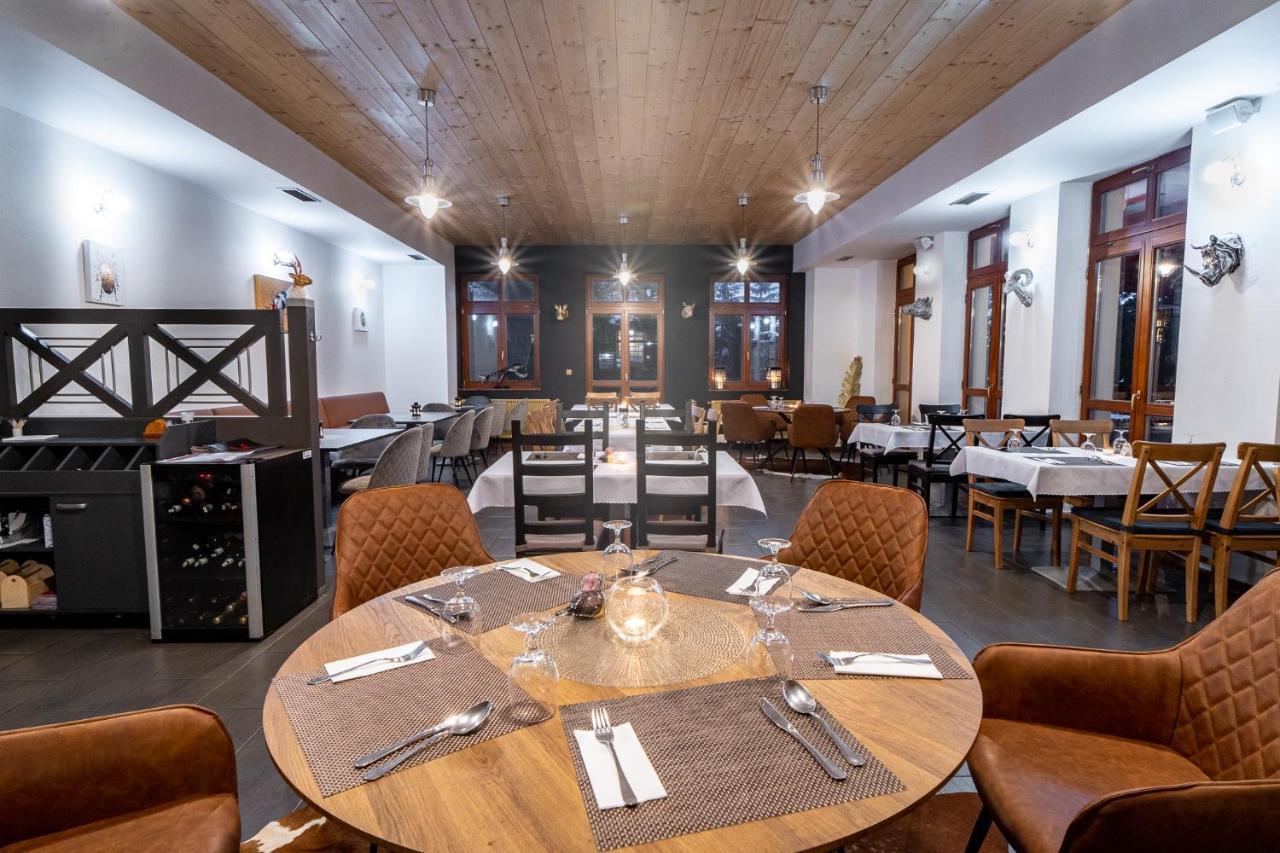 Red Deer Hotel 브레즈노 외부 사진